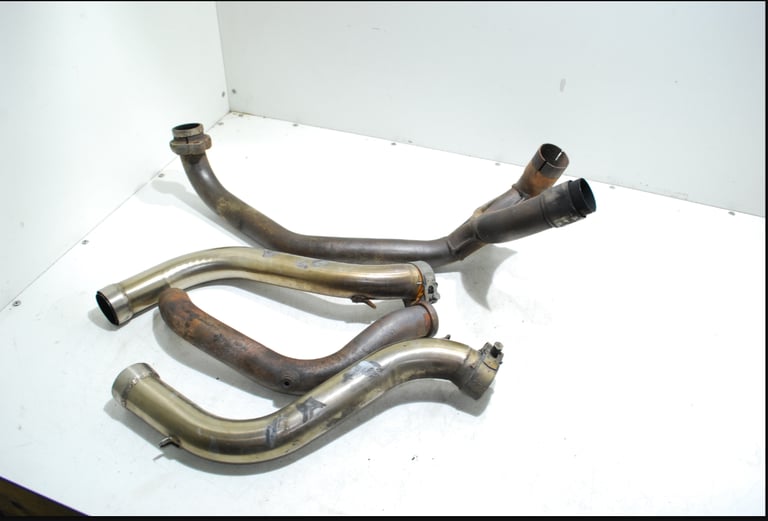 Complete Genuine Ducati Exhaust for Monster 93 to 01 with high mount link pipes