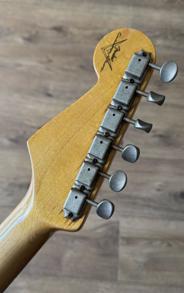 Fender Custom Shop '60 Reissue Stratocaster Relic Daphne Blue - Trades