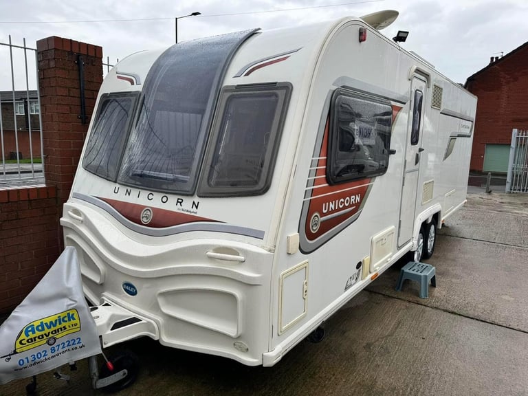 image for Bailey Unicorn Cartagena Twin Axle Island Bed Alde