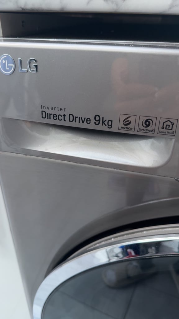 LG SMART WASHING MACHINE 