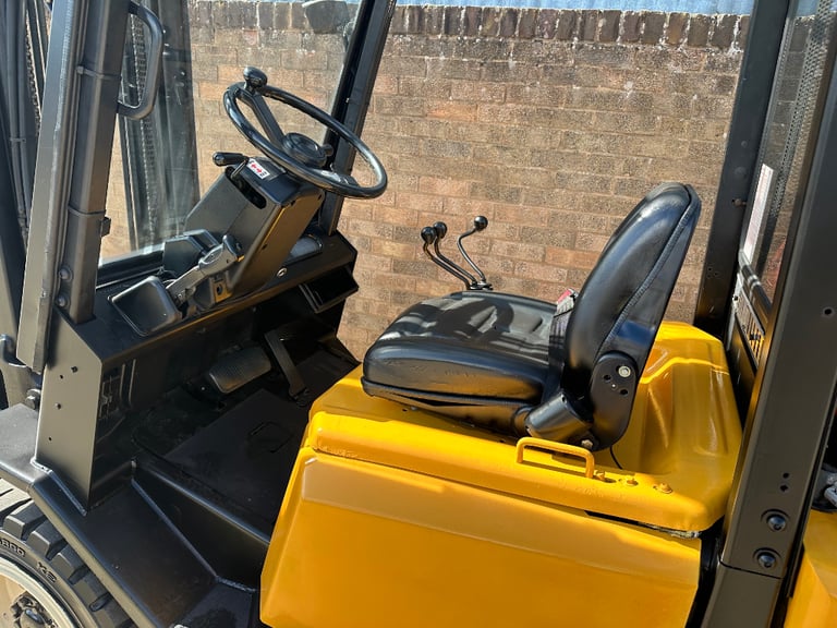 Yale 3ton gas forklift, clear view mast, sideshift 