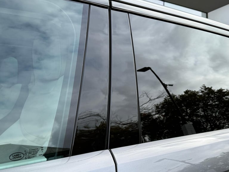 2023 Land Rover Range Rover Sport 3.0 D300 MHEV Dynamic SE SUV 5dr Diesel Auto 4WD Euro 6 (s/s) (...