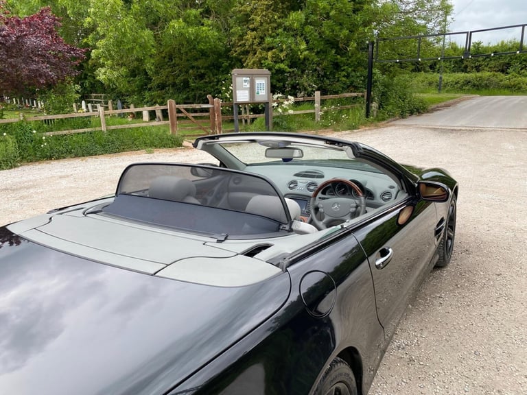 2005 Mercedes-Benz SL 5.0 SL500 2dr CONVERTIBLE Petrol Automatic