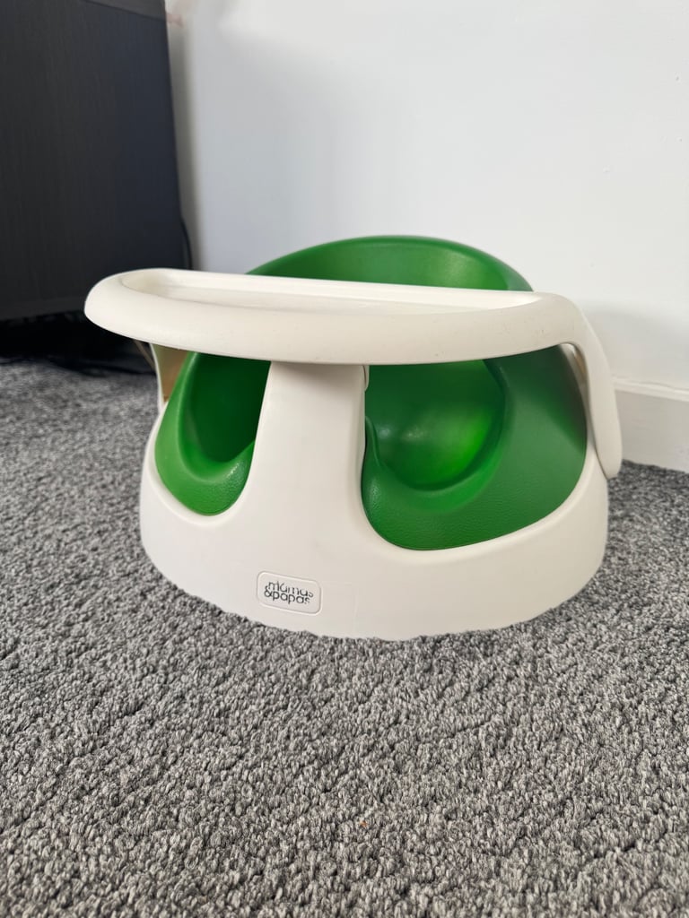 image for Mamas & Papas Baby Snug Seat with Tray