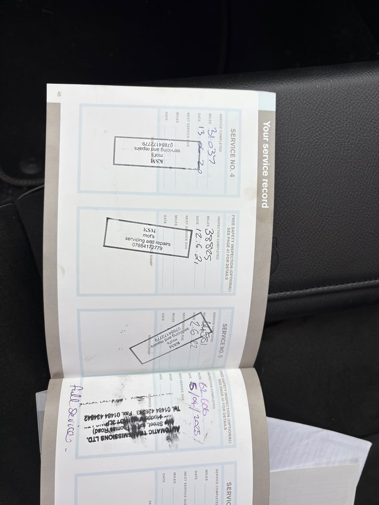 Volvo, V40, Hatchback, 2016, Manual, 1969 (cc), 5 doors