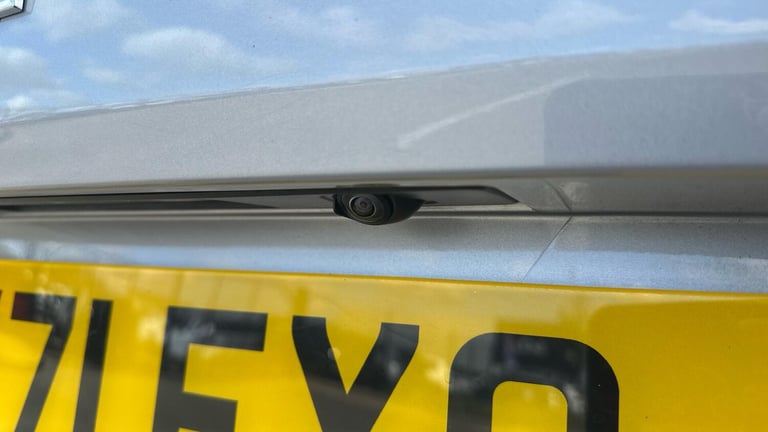 2021 Volvo XC60 2.0 B4D Momentum 5dr AWD Geartronic ESTATE DIESEL Automatic