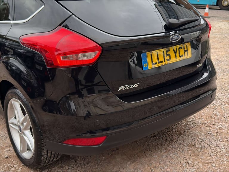 2015 Ford Focus 1.0 EcoBoost 125 Titanium 5dr HATCHBACK PETROL Manual