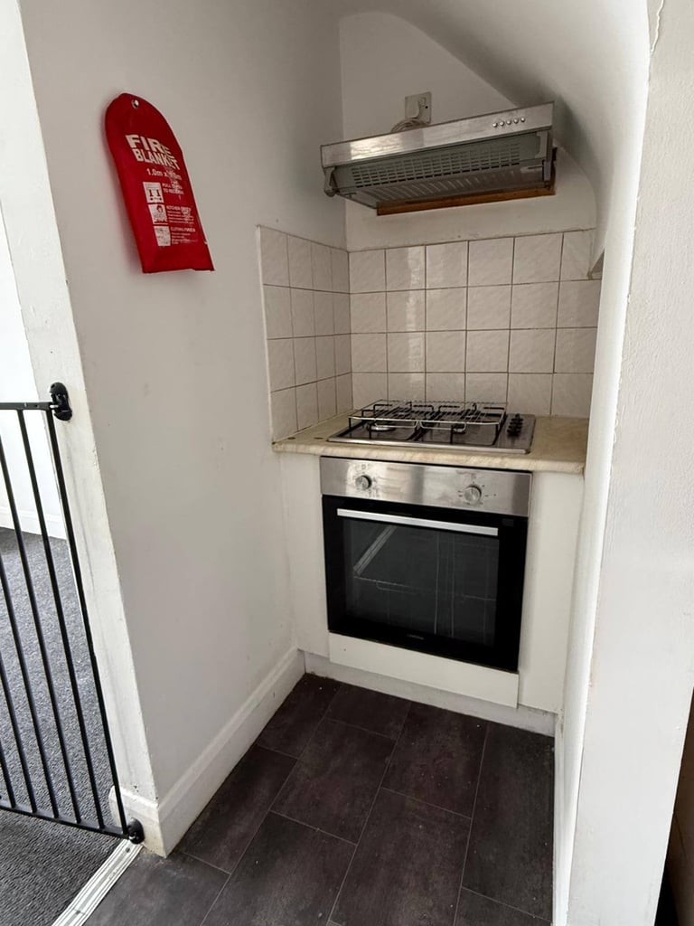 2 Bedroom Flat second Floor in HA3 with Parking