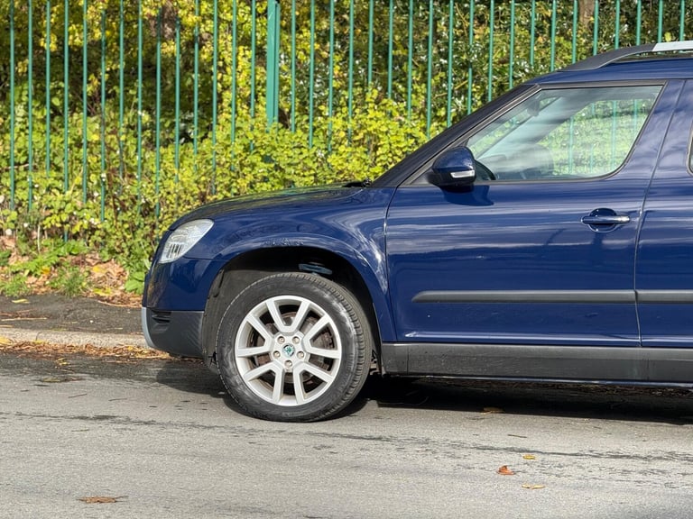 2011 Skoda Yeti 2.0 TDI Elegance DSG 4WD Euro 5 5dr HATCHBACK Diesel Automatic