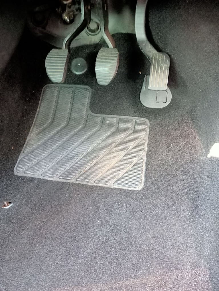 Peugeot, 307, Convertible, 2006, Manual, 1997 (cc), 2 doors