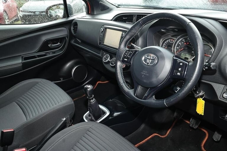 2016 Toyota Yaris 1.33 VVT-i Orange Edition 5dr HATCHBACK Petrol Manual