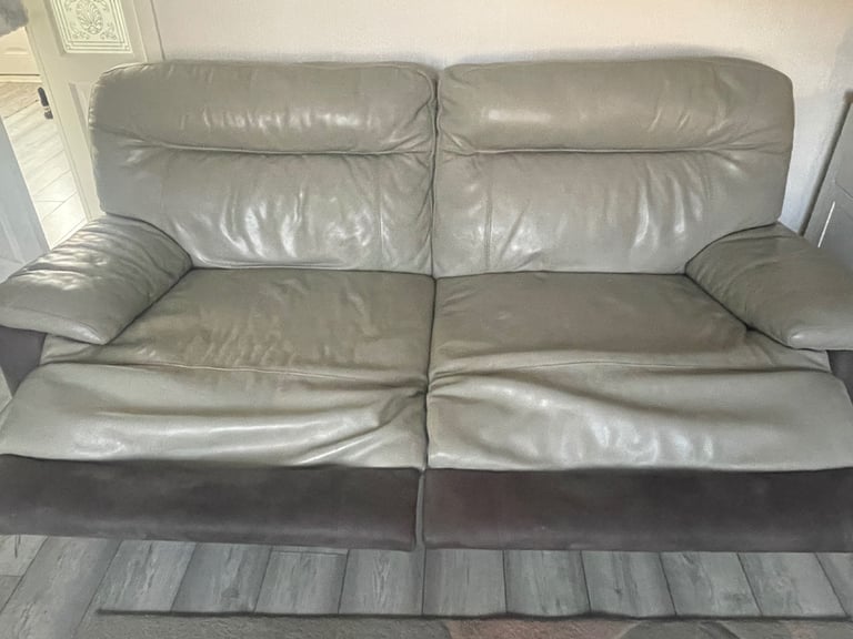 3 seater recliner sofa
