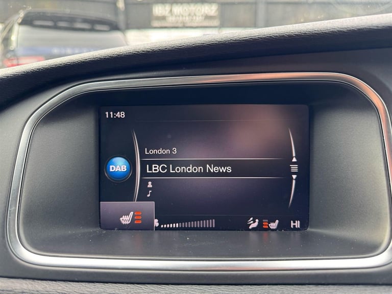 2018 Volvo V40 2.0 D2 Momentum Nav Plus Auto Euro 6 (s/s) 5dr Hatchback Diesel Automatic
