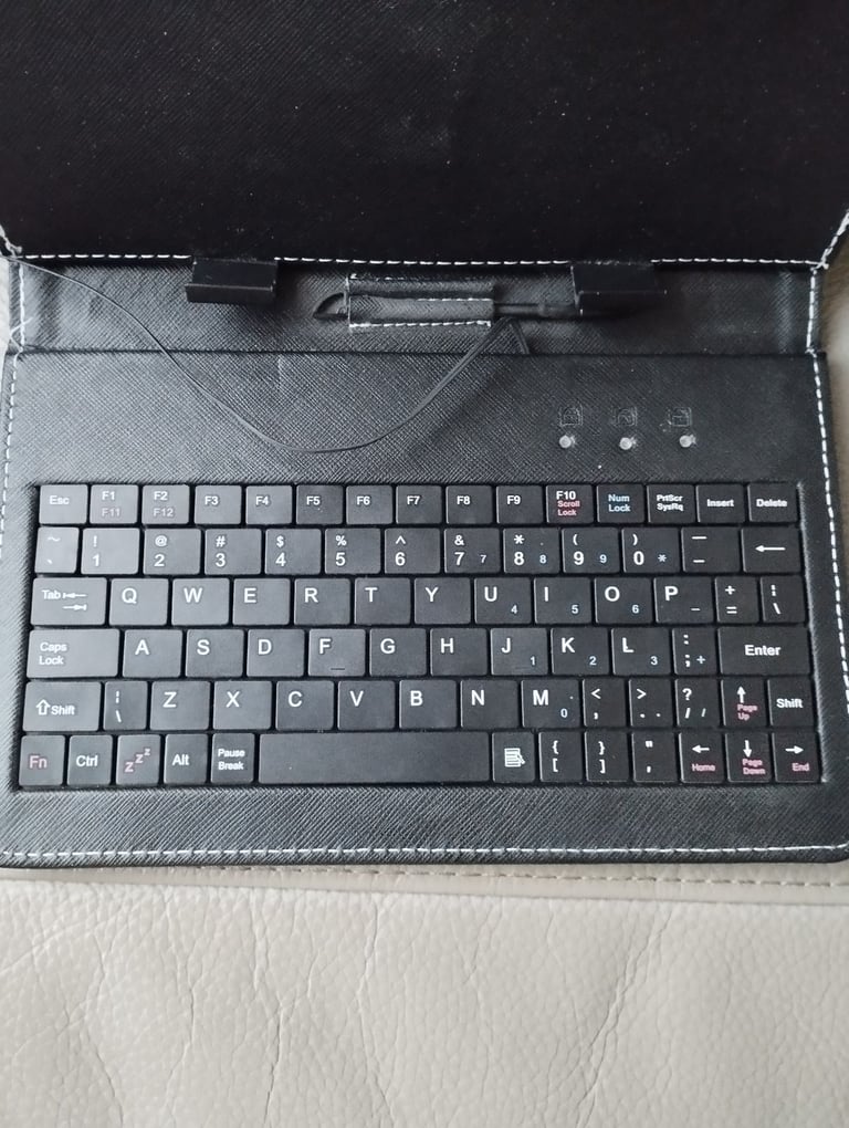 10” Tablet Keyboard case with USB & Built in Stand NEW