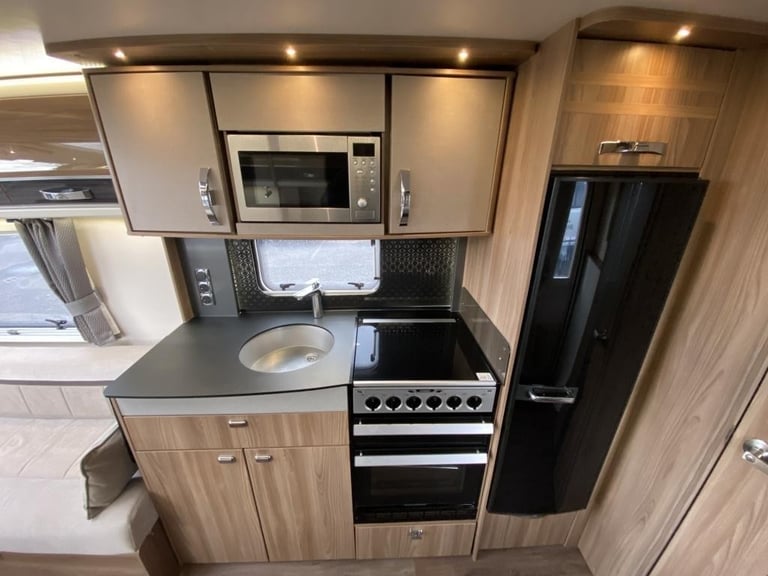 2019 SWIFT ELEGANCE 480 TOURING CARAVAN