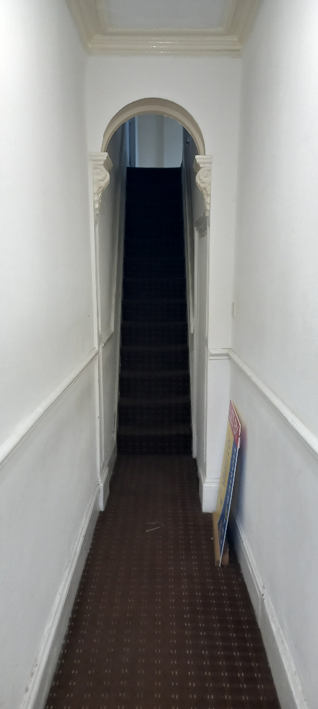 *LET BY**1 BEDROOM**FIRST FLOOR FLAT**St ANN STREET**HANLEY**