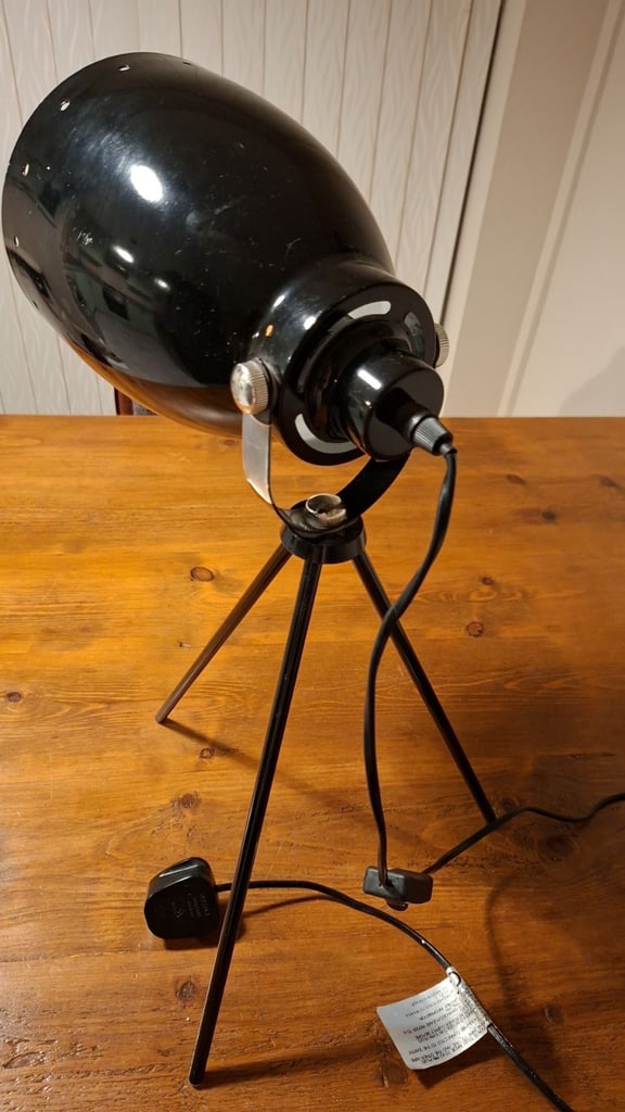 Black tripod lamp