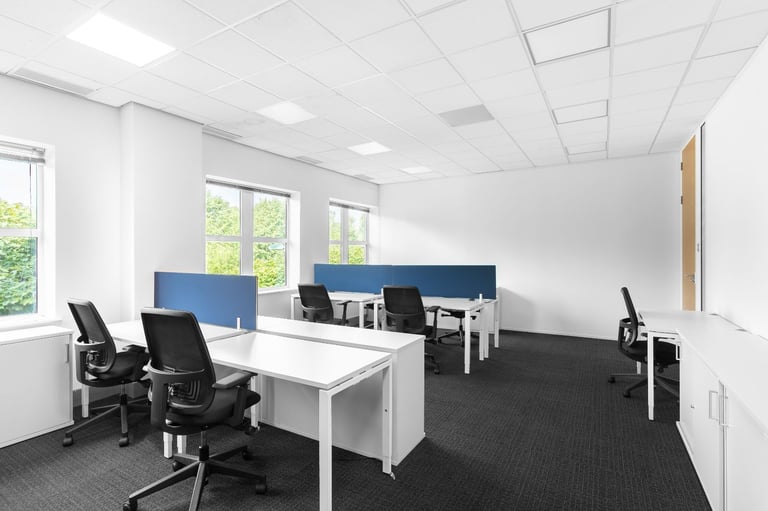 Aberdeen - AB11 5BY, Access to professional office space for 4 people in Regus City Wharf