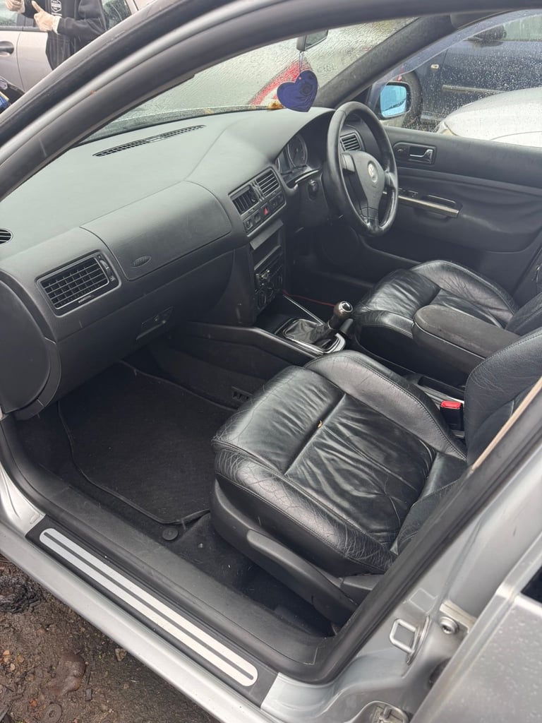 image for Vw bora/golf heated leather seats 