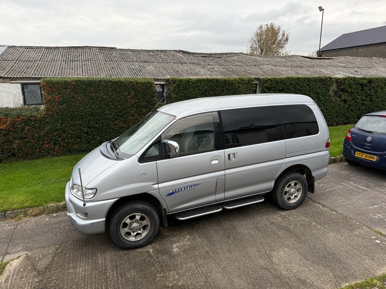 Mitsubishi Delica Chamonix 4X4 Van Camper L400