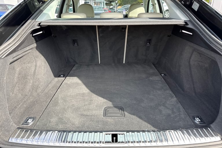 2022 Audi e-tron Sportback Technik 50 quattro 230,00 kW SUV ELECTRIC Automatic