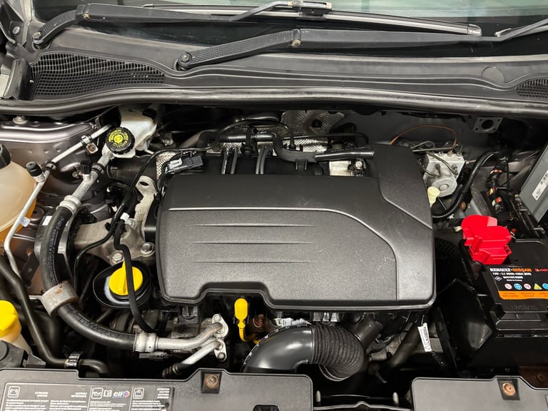 2015 Renault Clio 1.2 16V Dynamique Nav 5dr HATCHBACK Petrol Manual