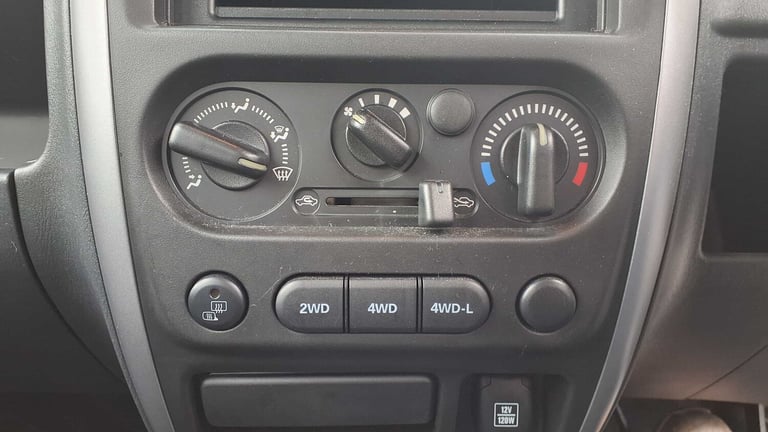 2016 Suzuki Jimny 1.3 VVT SZ3 3dr ESTATE PETROL Manual
