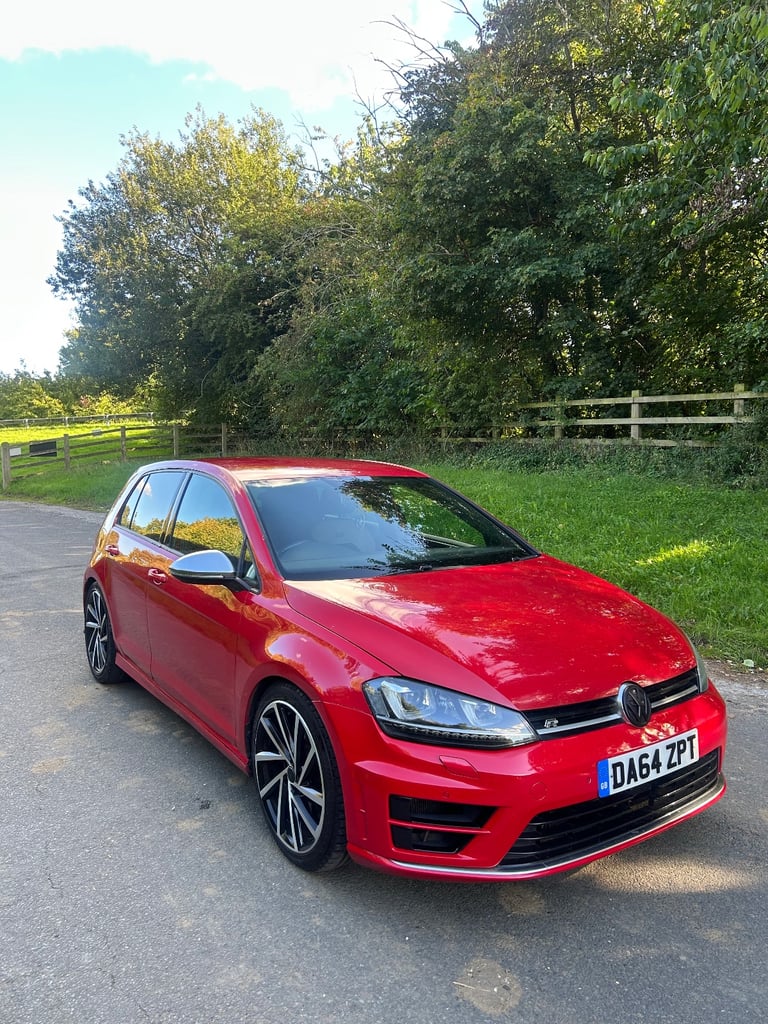 2014 Volkswagen GOLF R Hatchback 