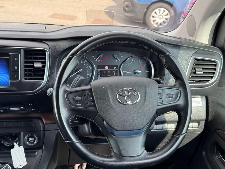 2020 Toyota PROACE CITY Verso 2.0D Family Medium MPV 5dr Diesel Auto MWB Euro 6 (s/s) (8 Seat) (1...