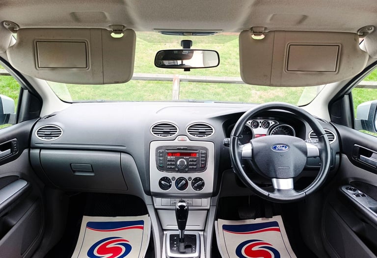 2010 Ford Focus 1.6 Zetec 5dr ESTATE Petrol Automatic