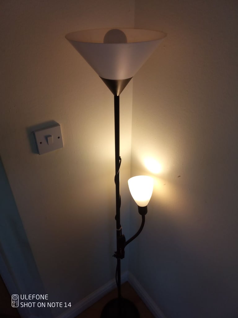 image for Beautiful 5ft Lamp 
