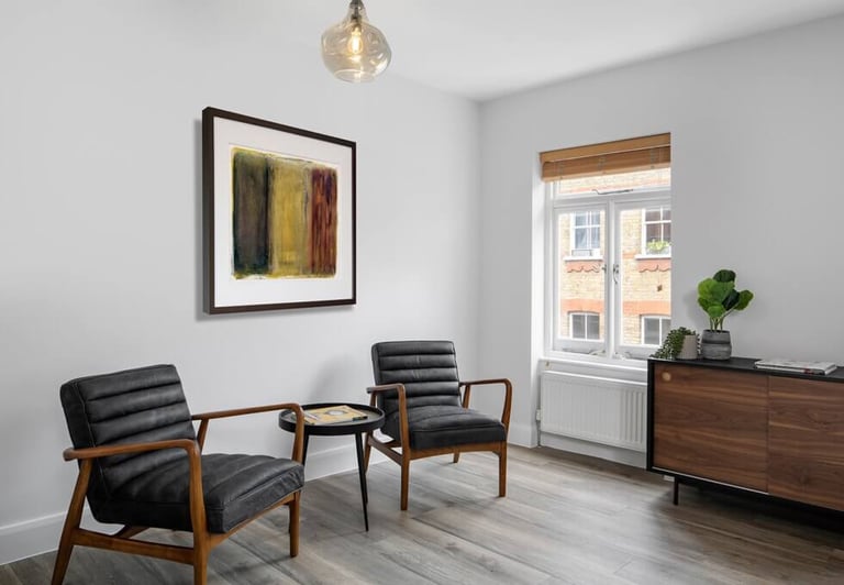 Furnished offices to rent in *Fitzrovia*. Office Spaces for 2 to 25 desks W1