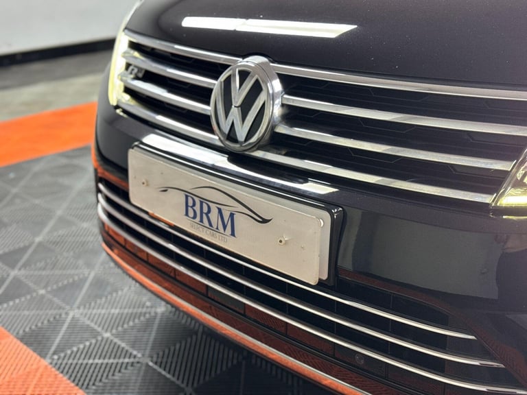 2015 Volkswagen Touareg 3.0 TDI V6 BlueMotion Tech R-Line Tiptronic 4WD Euro 6 (s/s) 5dr ESTATE D...