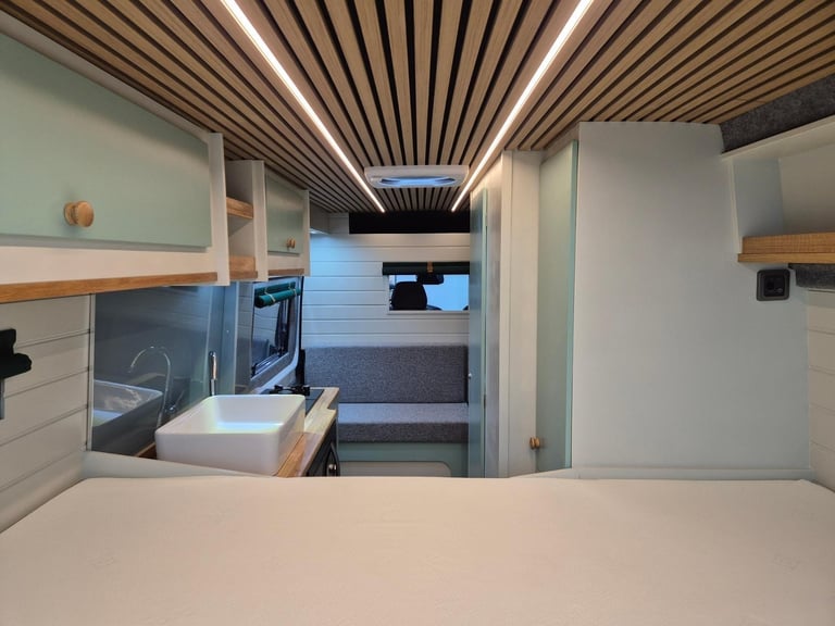 Peugeot Boxer SPEEDS MOUNTAIN EDITION, BLUEHDI 435 L4H2 PROFESSIONAL
