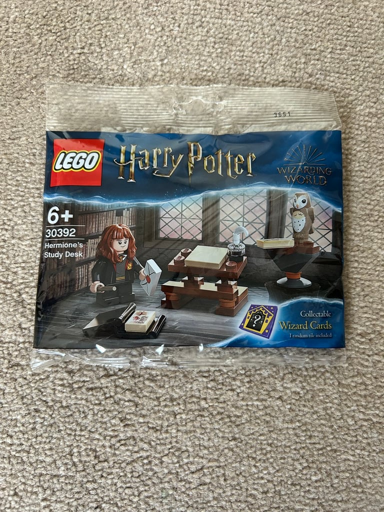 LEGO Harry Potter: Hermione's Study Desk (30392)