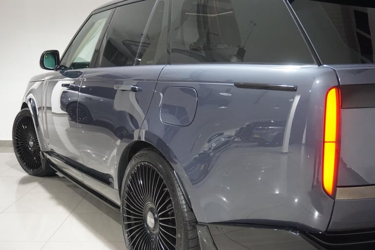 2023 Land Rover Range Rover 3.0 P550e 38.2kWh SV SUV 5dr Petrol Plug-in Hybrid Auto 4WD Euro 6 (s...