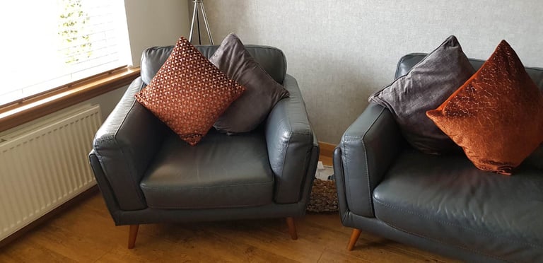  Italian dark grey leather 4 piece suite in very good condition