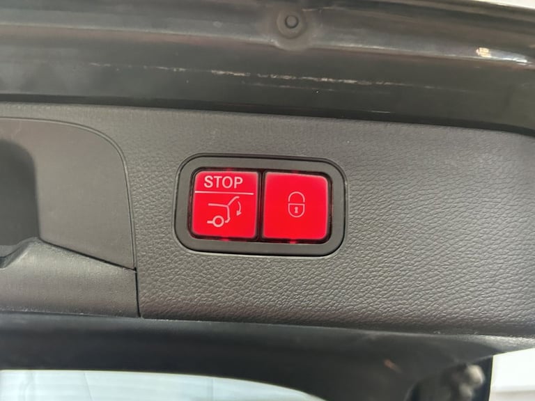 2022 Mercedes-Benz GLC 2.0 GLC300e 13.5kWh AMG Line (Premium Plus) SUV 5dr Petrol Plug-in Hybrid ...