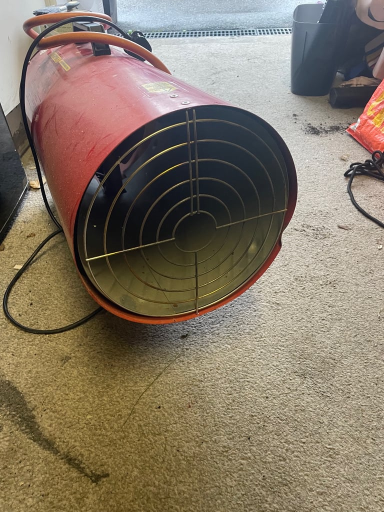 Clarke space heater 
