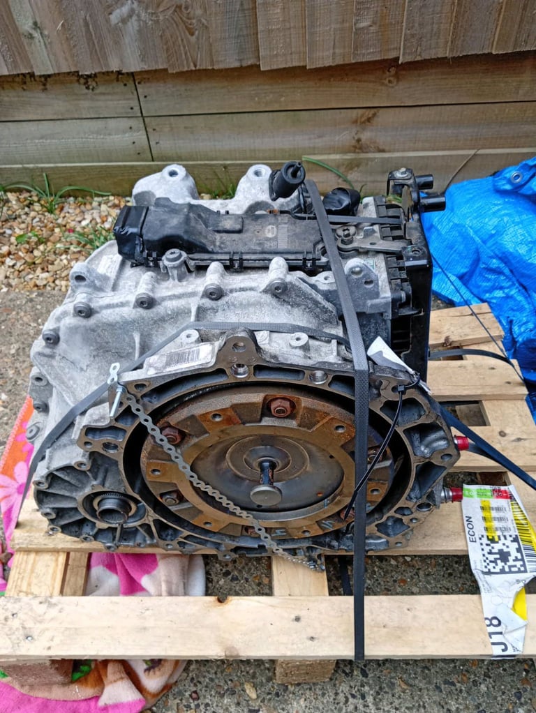 Land Rover Discovery sport L550 2.0L 2016 9 speed gearbox automatic Diesel.