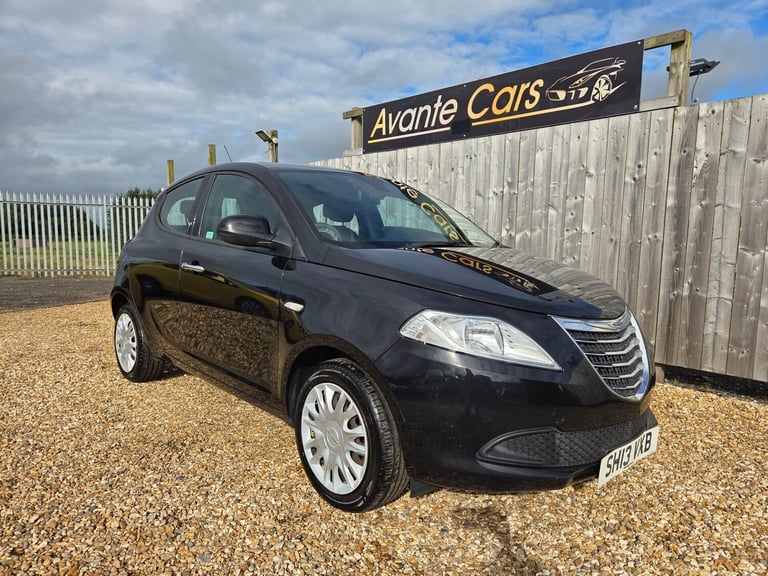 2013 Chrysler Ypsilon 1.2 S 5dr HATCHBACK PETROL Manual
