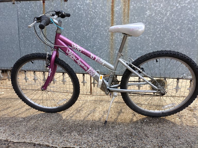 RALEIGH KRUSH24(PINK/SILVER) 24 INCH WHEEL CHILDS BIKE,SOLID KICK STAND,ALLOYBRAKES+LEVERS