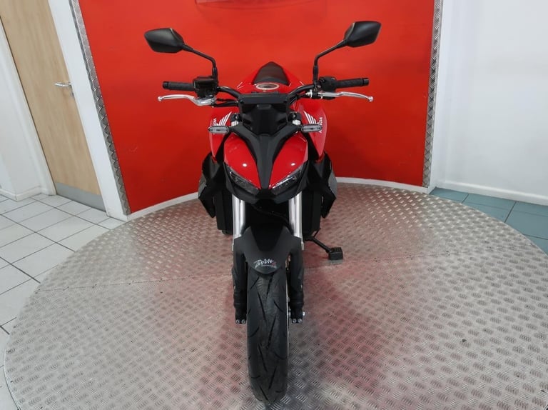 Brand new 2025 Honda CB1000 Hornet