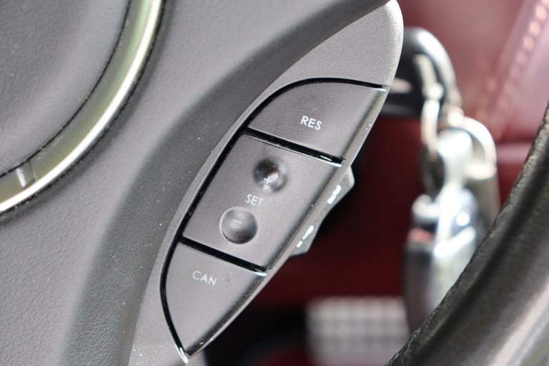 2005 Aston Martin DB9 V12 2dr Touchtronic Auto COUPE PETROL Automatic