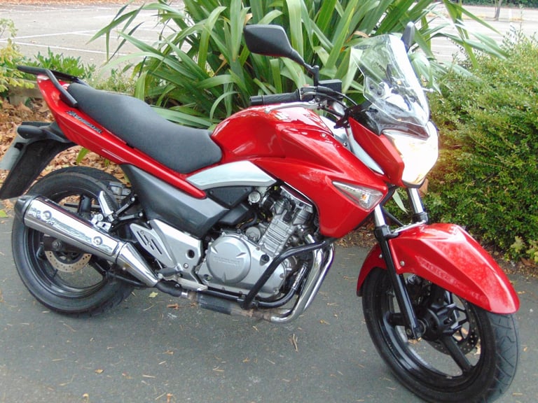 Suzuki GW250L3 Inazuma lightweight 250 naked beginner friendly learner commuter 