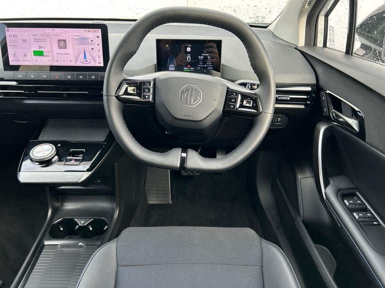 2025 MG MG4 64kWh Trophy Long Range Hatchback 5dr Electric Auto (203 ps) Hatchback ELECTRIC Autom...