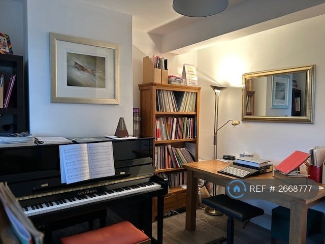 3 bedroom house in Weston Road, Stafford, ST16 (3 bed) (#2668777)