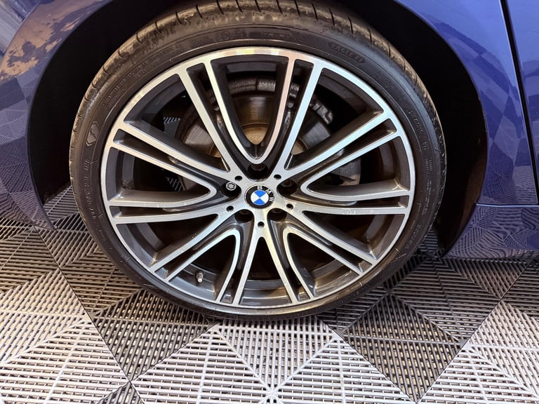 2018 BMW 5 Series 520d xDrive M Sport 4dr Auto SALOON DIESEL Automatic