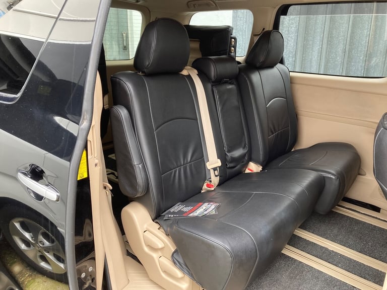 2012 Toyota Vellfire 2.4 PETROL AUTO  8 seater Air con  Apple Carplay &amp; Satnav
