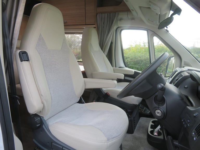 Carado V337 Automatic
